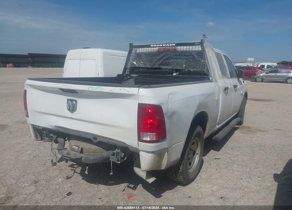 2021 RAM 1500 CLASSIC VIN: 1C6RR6FG0MS524674