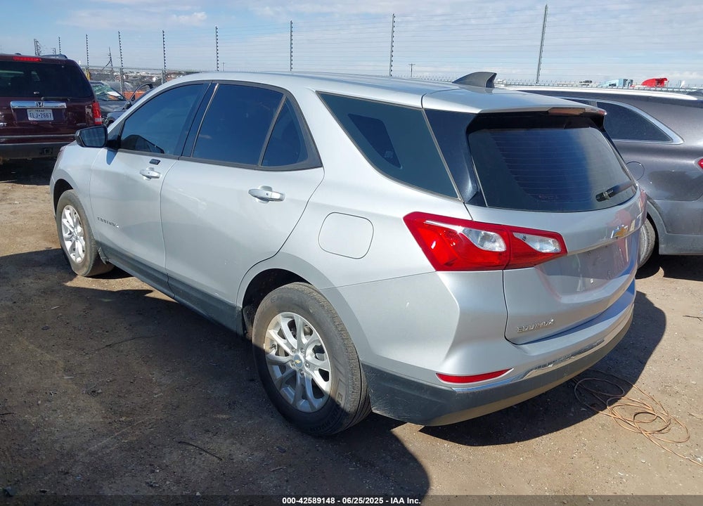 2018 CHEVROLET EQUINOX VIN: 2GNAXHEV2J6121213