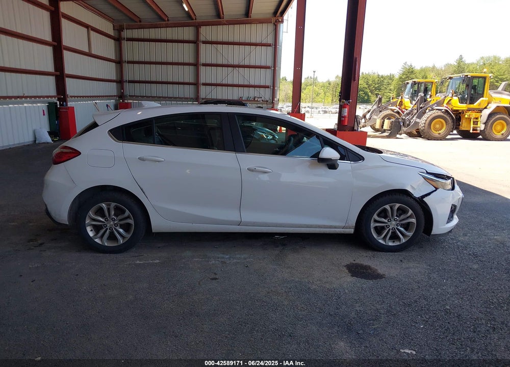 2019 CHEVROLET CRUZE VIN: 3G1BE6SM2KS574357