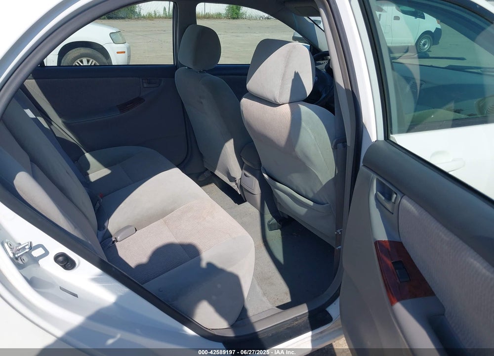 2007 TOYOTA COROLLA LE VIN: 2T1BR32E37C745768
