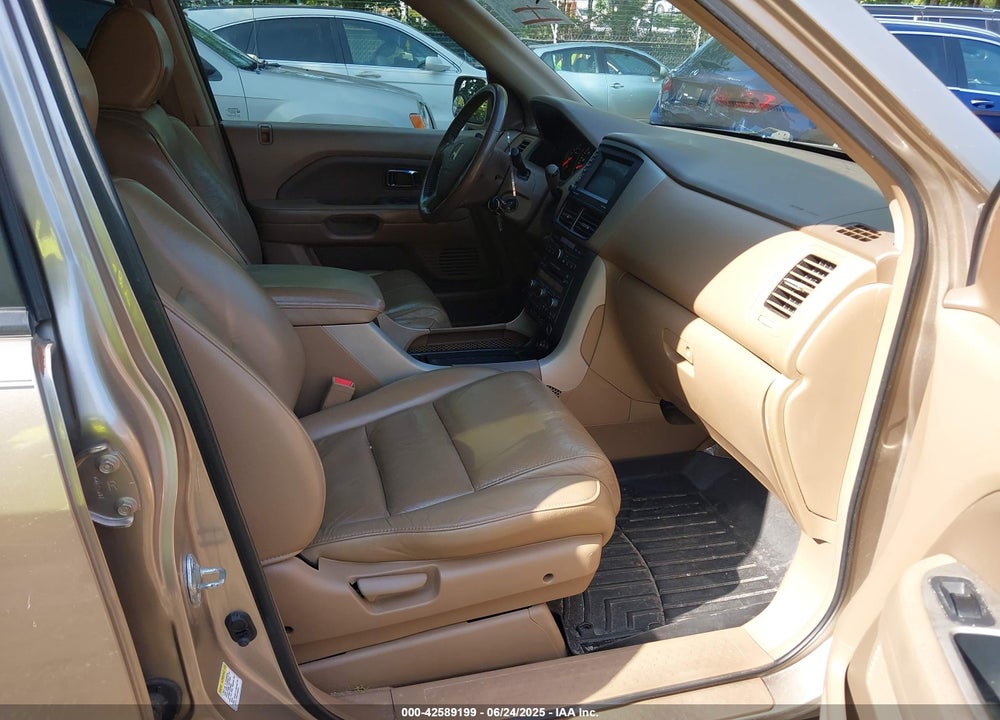 2007 HONDA PILOT EX-L VIN: 5FNYF287X7B000940