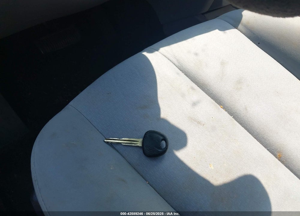 2008 HYUNDAI ELANTRA GLS/SE VIN: KMHDU46DX8U520939