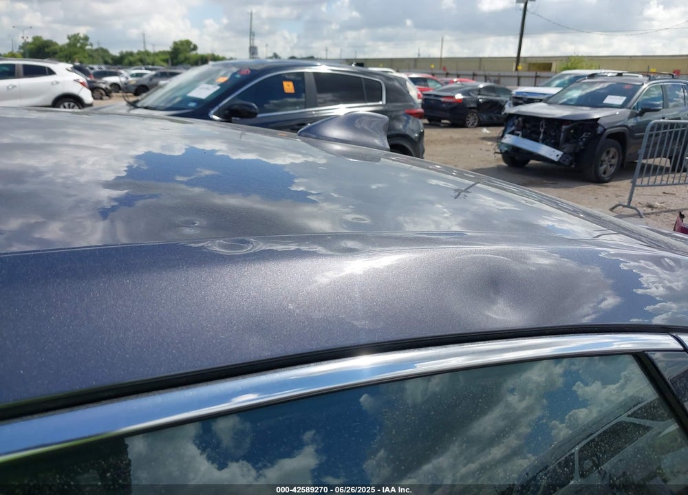 2018 HONDA ACCORD VIN: 1HGCV1F58JA212469