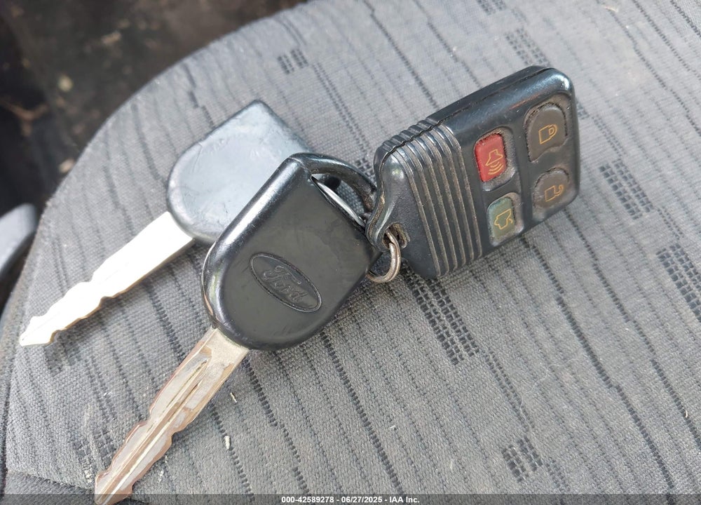 2009 FORD FOCUS VIN: 1FAHP35N89W179280