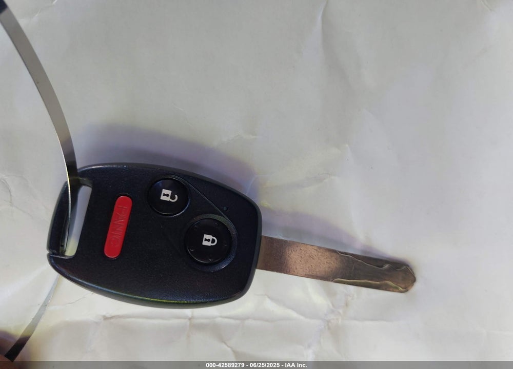 2013 HONDA FIT VIN: JHMGE8H54DC047775