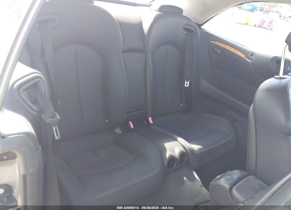 2005 MERCEDES-BENZ CLK 500 VIN: WDBTK75G25T050991