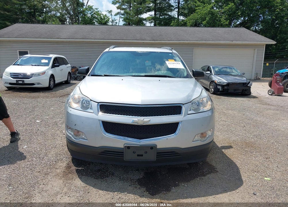 2011 CHEVROLET TRAVERSE VIN: 1GNKRFED2BJ412096