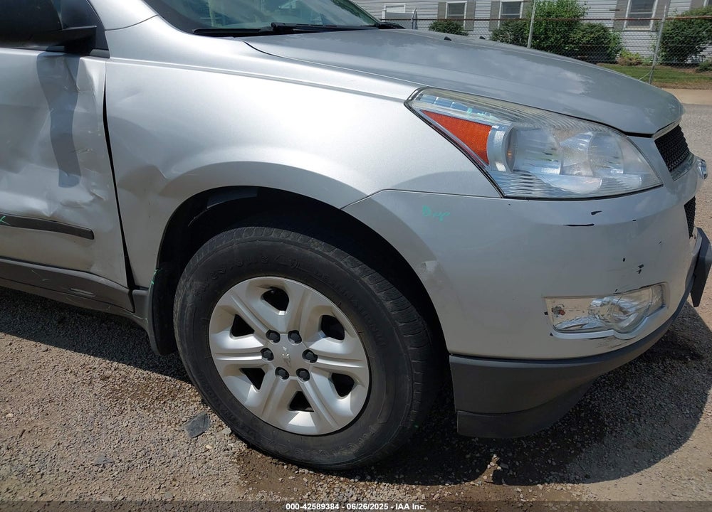 2011 CHEVROLET TRAVERSE VIN: 1GNKRFED2BJ412096