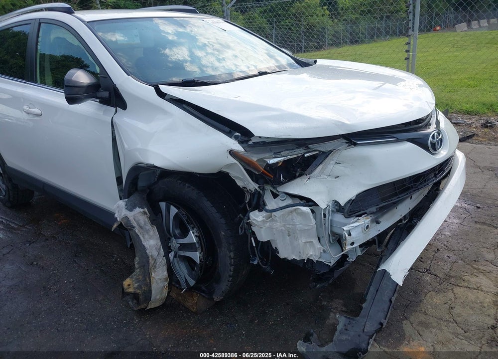 2016 TOYOTA RAV4 VIN: JTMBFREV3GJ100811