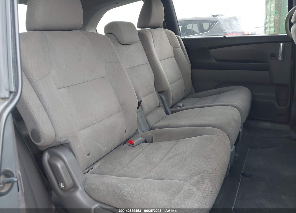 2016 HONDA ODYSSEY SE VIN: 5FNRL5H37GB145994