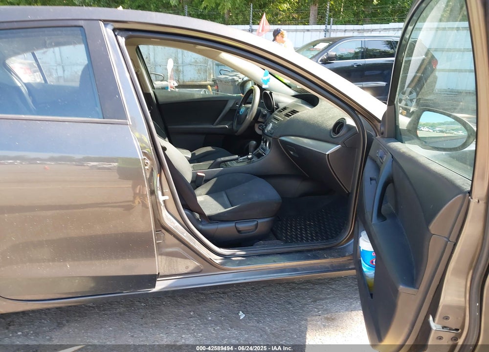 2010 MAZDA 3 VIN: JM1BL1SG8A1251232