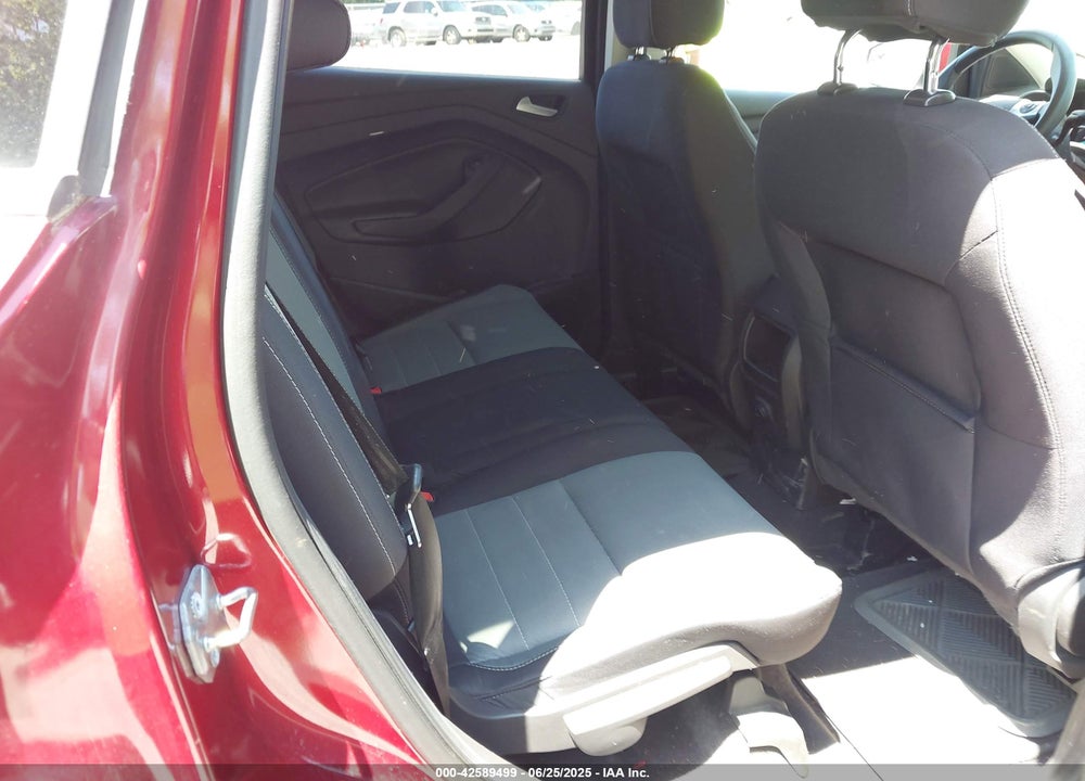 2015 FORD ESCAPE VIN: 1FMCU9GX8FUB23342