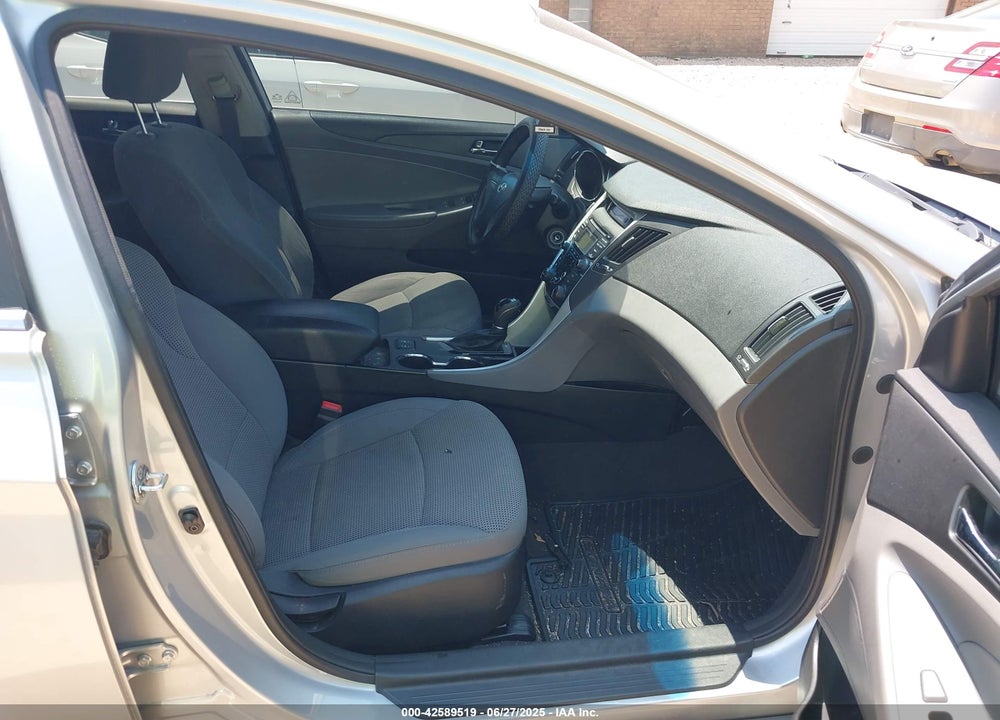 2013 HYUNDAI SONATA VIN: 5NPEB4AC7DH789157