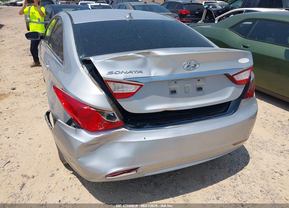 2013 HYUNDAI SONATA VIN: 5NPEB4AC7DH789157