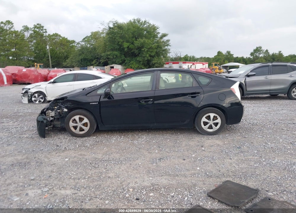 2015 TOYOTA PRIUS VIN: JTDKN3DU4F1932827