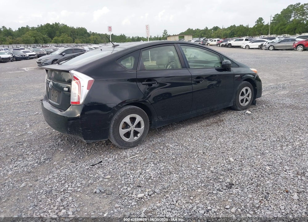 2015 TOYOTA PRIUS VIN: JTDKN3DU4F1932827