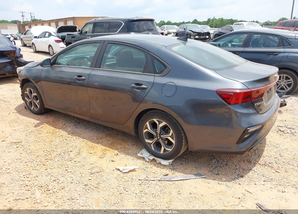 2021 KIA FORTE VIN: 3KPF24ADXME267429