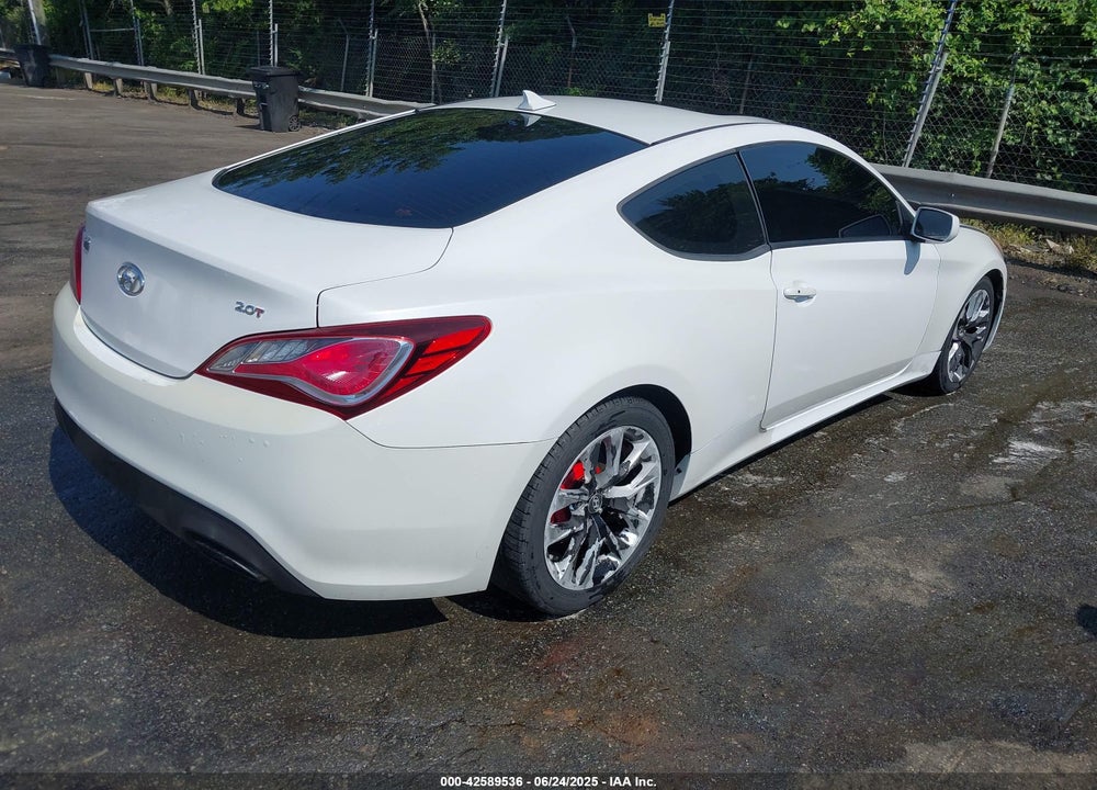 2013 HYUNDAI GENESIS VIN: KMHHT6KD4DU097582