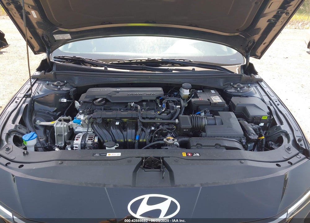 2025 HYUNDAI ELANTRA VIN: KMHLM4DG9SU972767
