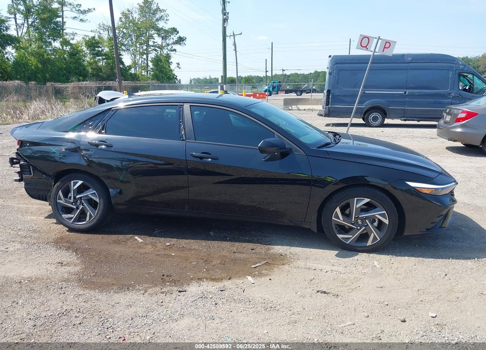 2025 HYUNDAI ELANTRA VIN: KMHLM4DG9SU972767