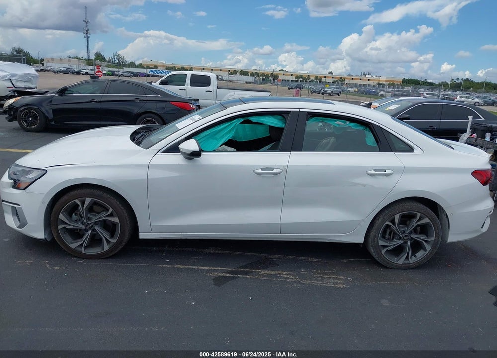 2022 AUDI A3 VIN: WAUAUDGY4NA095396