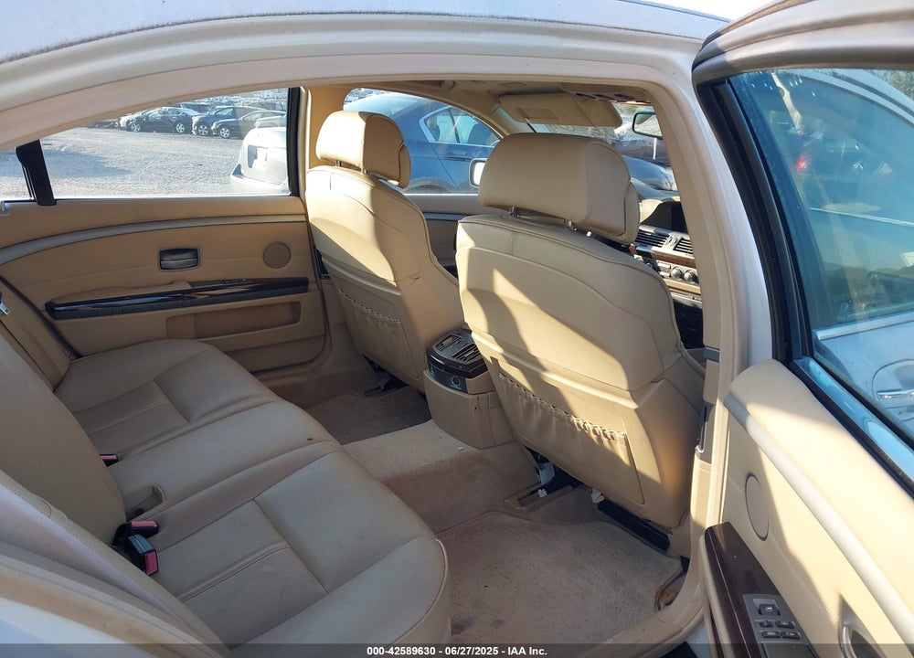 2008 BMW 750LI VIN: WBAHN83598DT80967