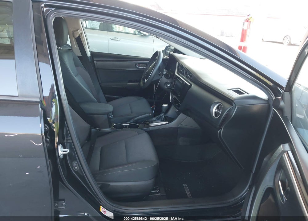 2019 TOYOTA COROLLA VIN: 2T1BURHE7KC152500