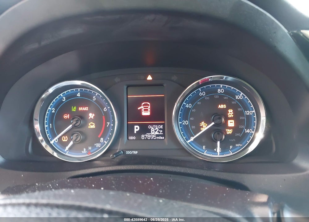 2019 TOYOTA COROLLA VIN: 2T1BURHE7KC152500