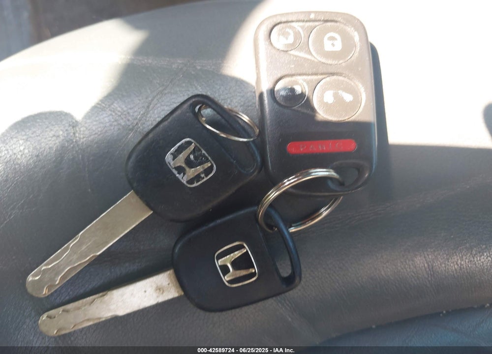 2004 HONDA ODYSSEY EXL VIN: 5FNRL18944B047627