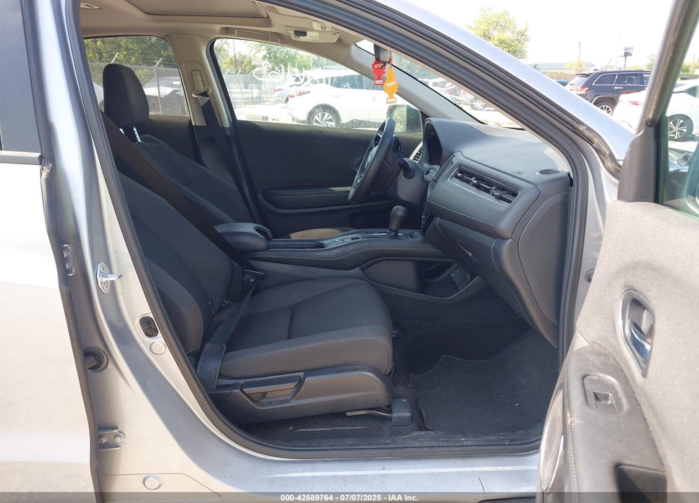 2022 HONDA HR-V VIN: 3CZRU5H5XNM704827