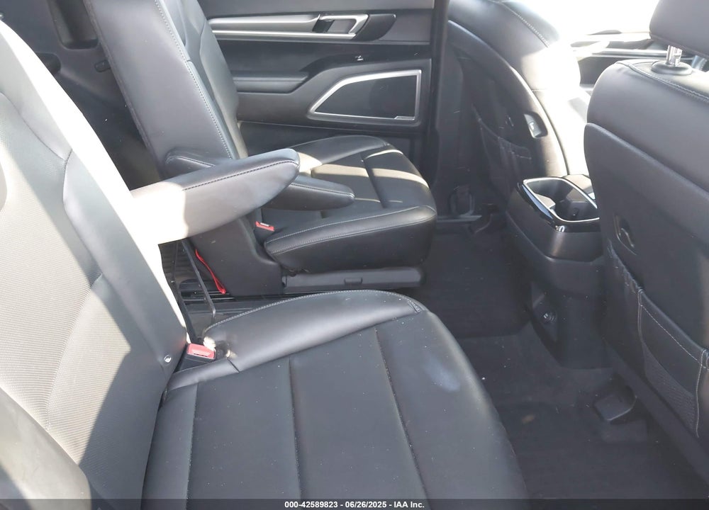 2021 KIA TELLURIDE VIN: 5XYP6DHC8MG167726