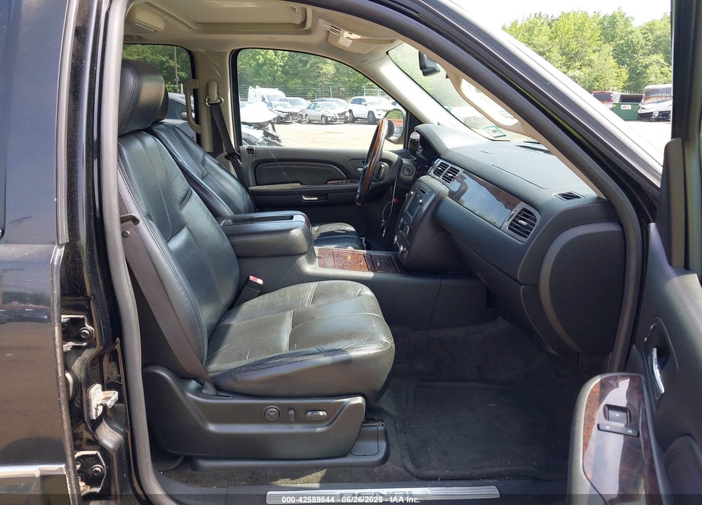 2008 GMC YUKON VIN: 1GKFK63888J211515