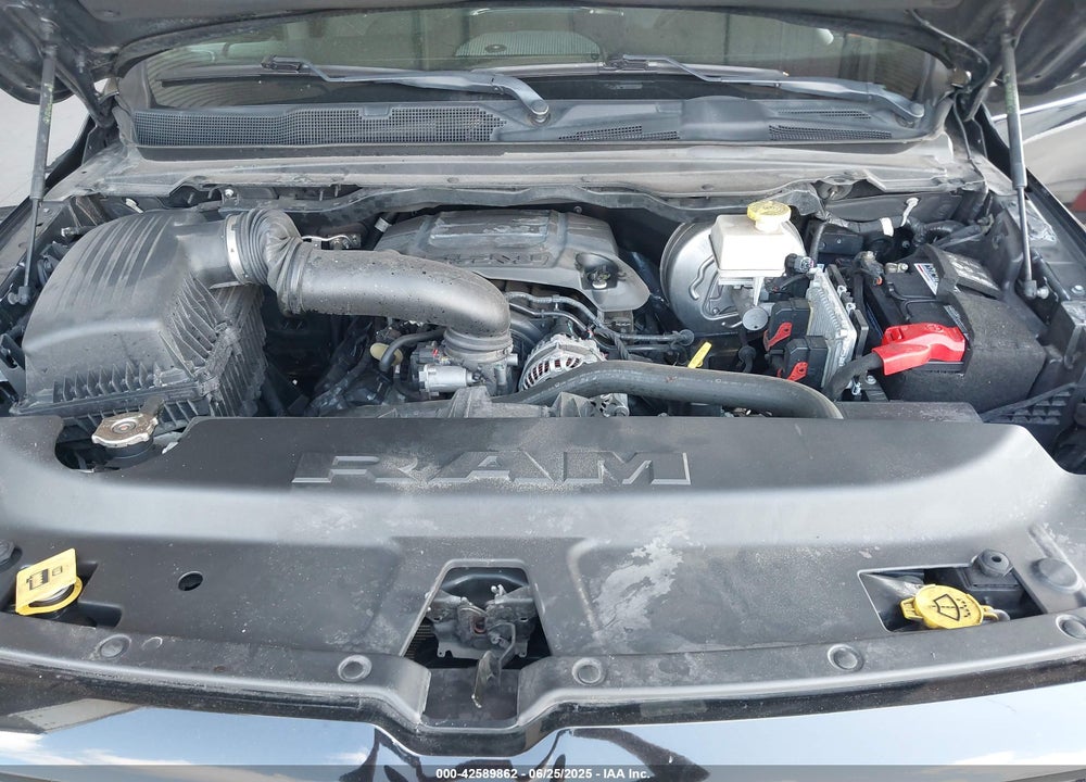 2020 RAM 1500 VIN: 1C6RREFT0LN373453