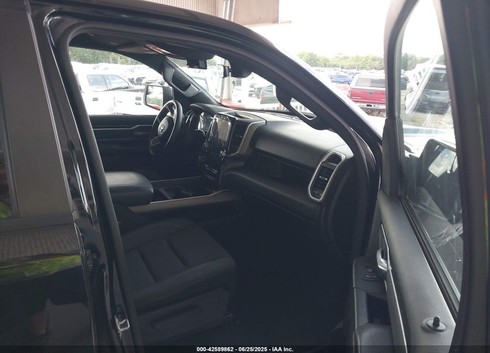 2020 RAM 1500 VIN: 1C6RREFT0LN373453