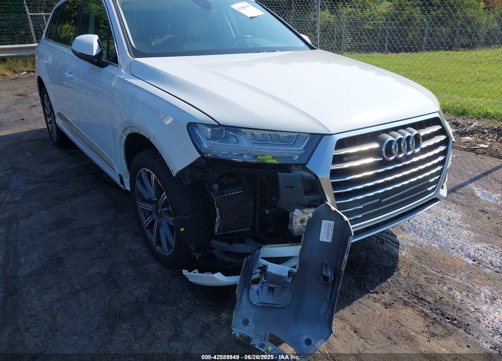 2017 AUDI Q7 3.0T PREMIUM VIN: WA1LAAF74HD023137