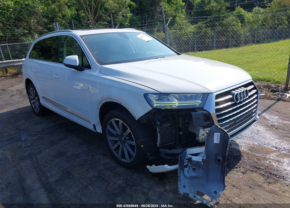 2017 AUDI Q7 3.0T PREMIUM VIN: WA1LAAF74HD023137