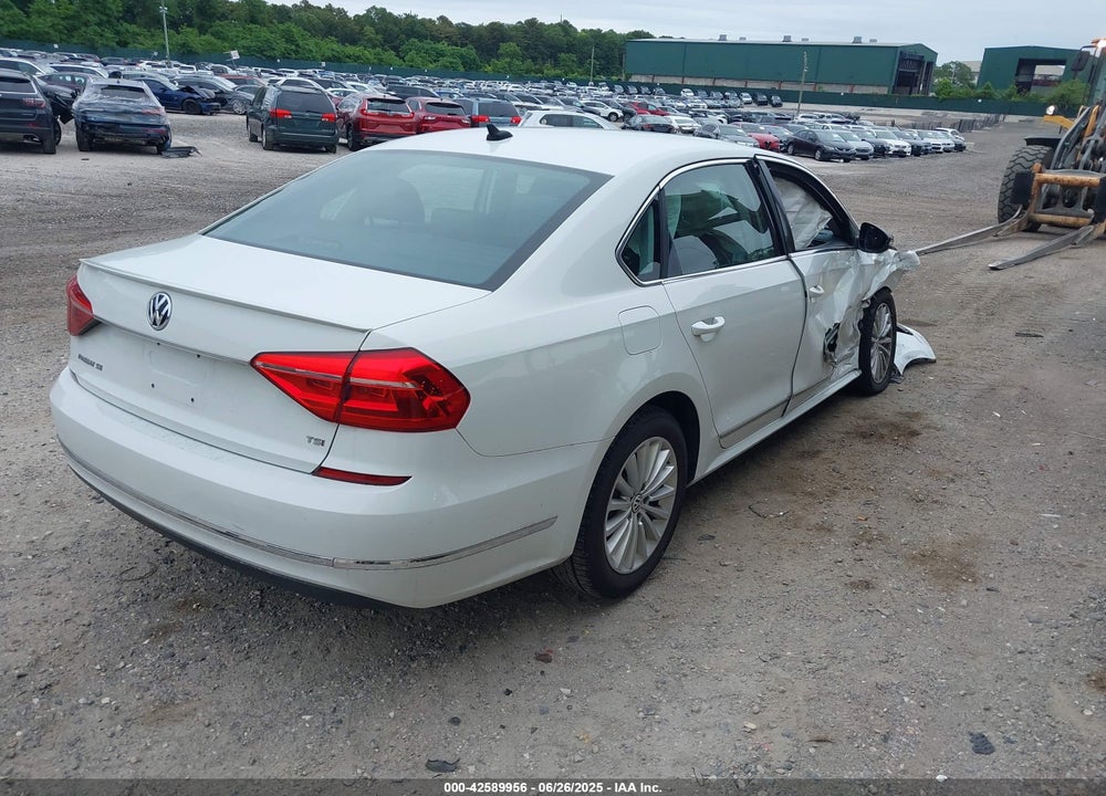 2016 VOLKSWAGEN PASSAT VIN: 1VWBT7A38GC054119