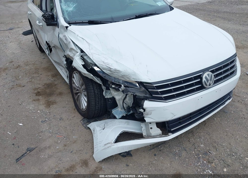 2016 VOLKSWAGEN PASSAT VIN: 1VWBT7A38GC054119