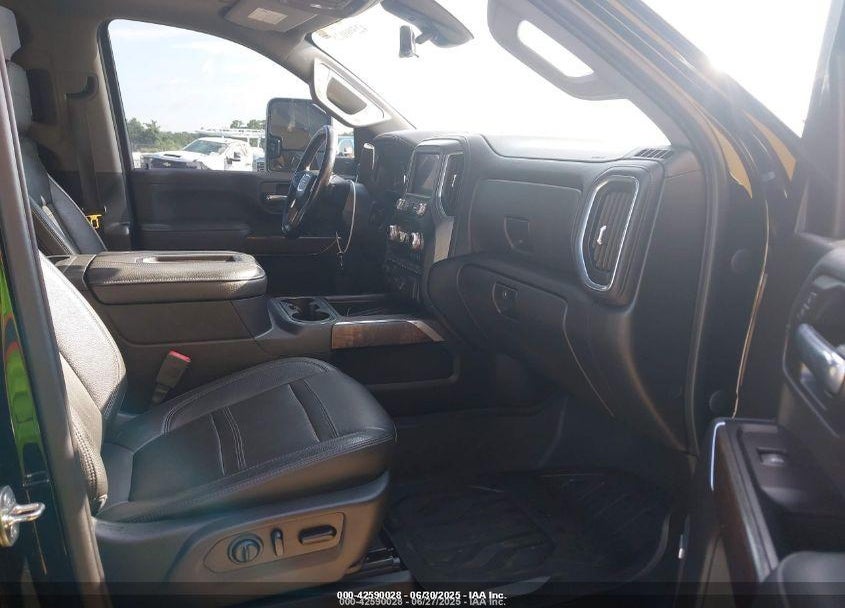 2020 GMC SIERRA 2500HD 4WD  STANDARD BED DENALI VIN: 1GT49REY2LF146976