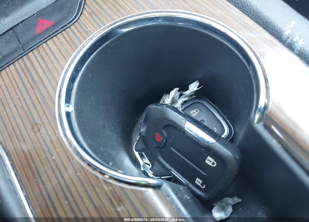 2019 GMC ACADIA VIN: 1GKKNKLA7KZ230065