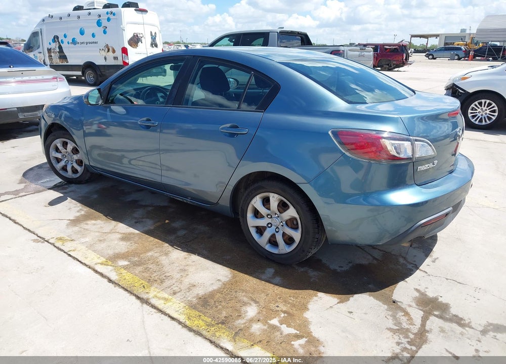 2011 MAZDA 3 VIN: JM1BL1UF9B1496546