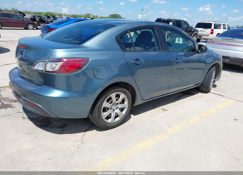 2011 MAZDA 3 VIN: JM1BL1UF9B1496546