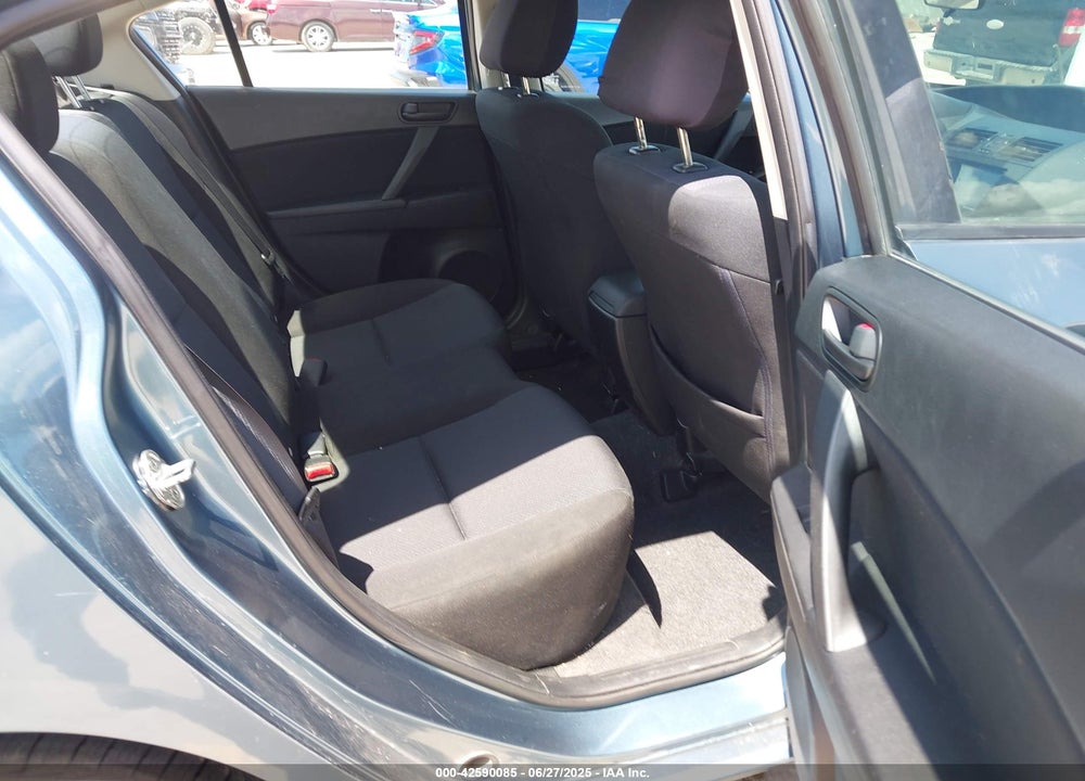 2011 MAZDA 3 VIN: JM1BL1UF9B1496546