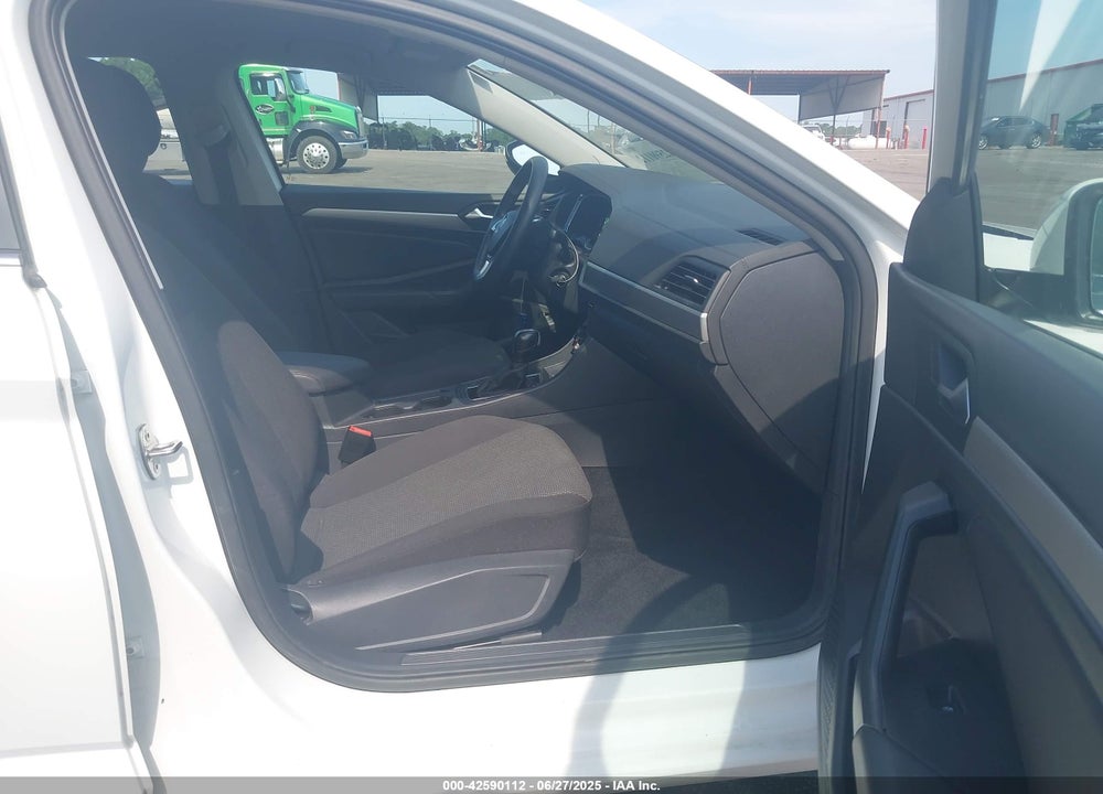 2019 VOLKSWAGEN JETTA VIN: 3VWCB7BU7KM250221