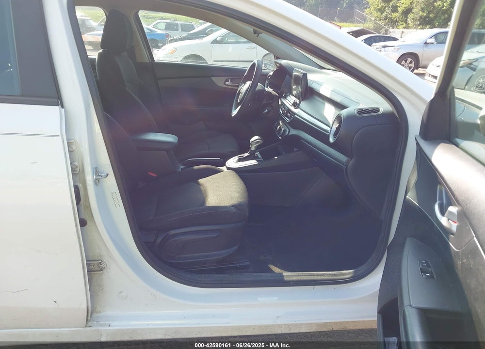 2020 KIA FORTE VIN: 3KPF24AD6LE186586