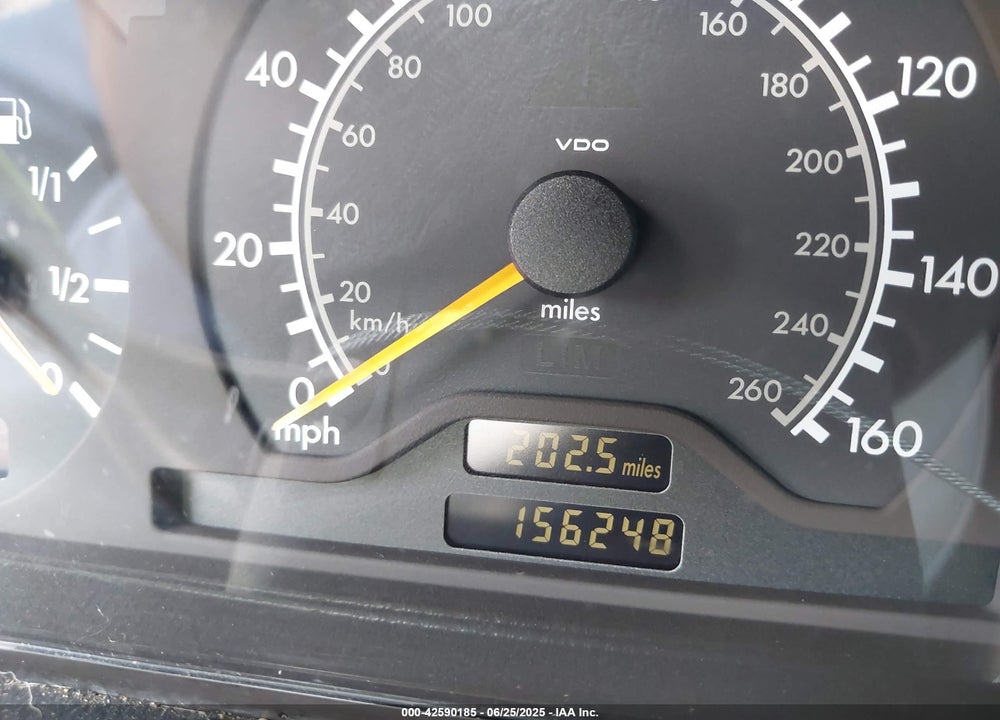 2000 MERCEDES-BENZ C 230 KOMPRESSOR VIN: WDBHA24G9YA839913
