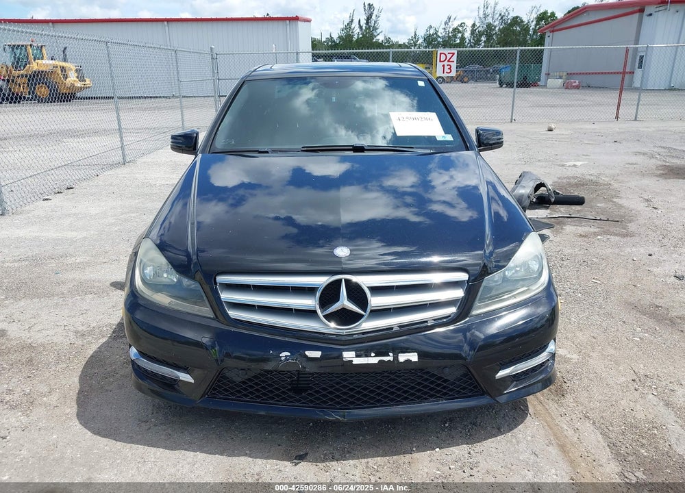 2013 MERCEDES-BENZ C CLASS VIN: WDDGF4HB2DR273930