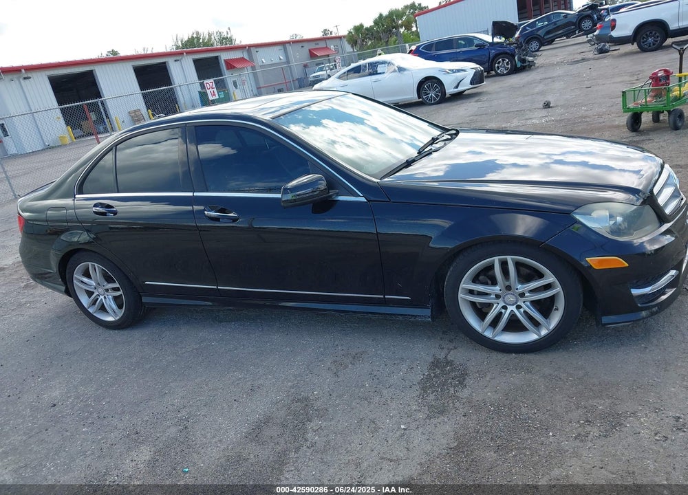 2013 MERCEDES-BENZ C CLASS VIN: WDDGF4HB2DR273930