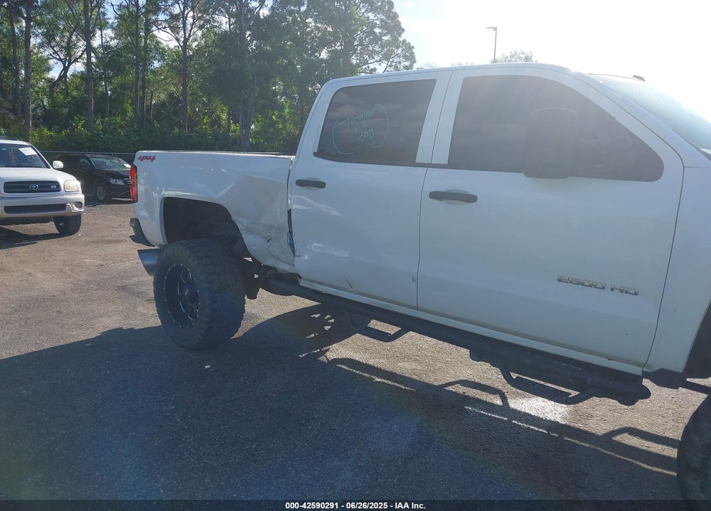 2015 CHEVROLET SILVERADO 2500HD VIN: 1GC1KVE8XFF147488