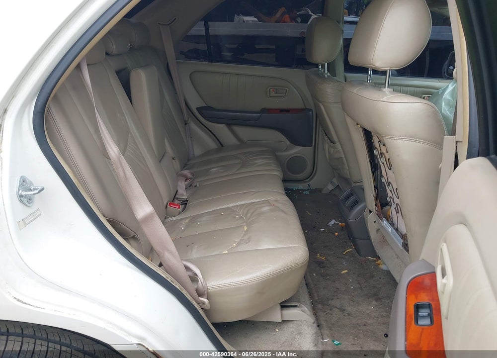 2000 LEXUS RX 300 VIN: JT6HF10U4Y0158371
